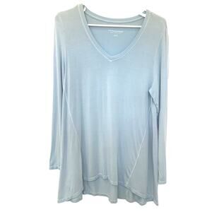 Soft Surroundings Top M Pale Blue V Neck Stretch Soft Long Sleeve Hi Low Coastal